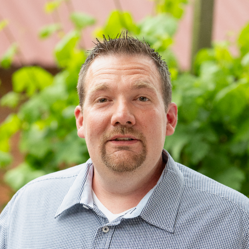  Daniel Gr�newald